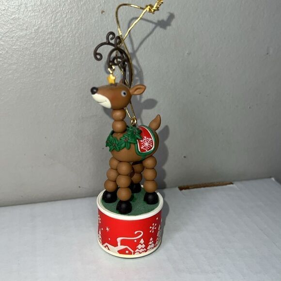 Mint 2010 Hallmark WIGGLE-WOBBLE REINDEER Ornament w/Movement - Picture 2 of 6